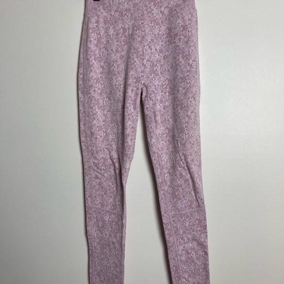 Gymshark Fleur Texture‎ Leggings - Picture 6 of 13